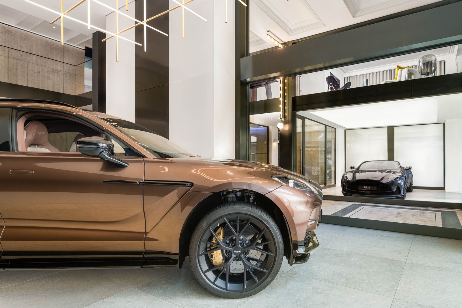 Konfigurationsraum Aston Martin Showroom im Goldenen Kreuz in Baden-Baden