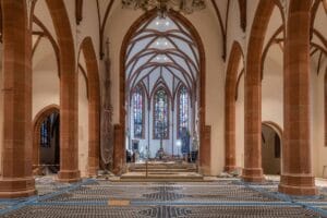 Installation einer Fußbodenheizung in der Stiftskirche Baden-Baden